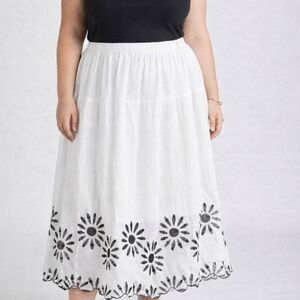 Lane Bryant Floral Embroidery Scallop Midi Skirt Size 22/24 Boho Cotton NWT